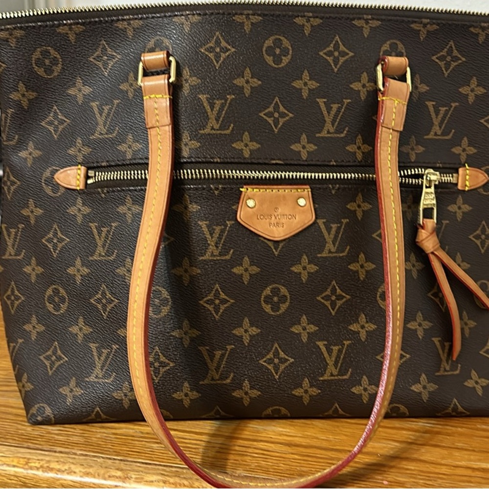Louis Vuitton Lean pm monogram coated canvas leather trim shoulder bag tote.